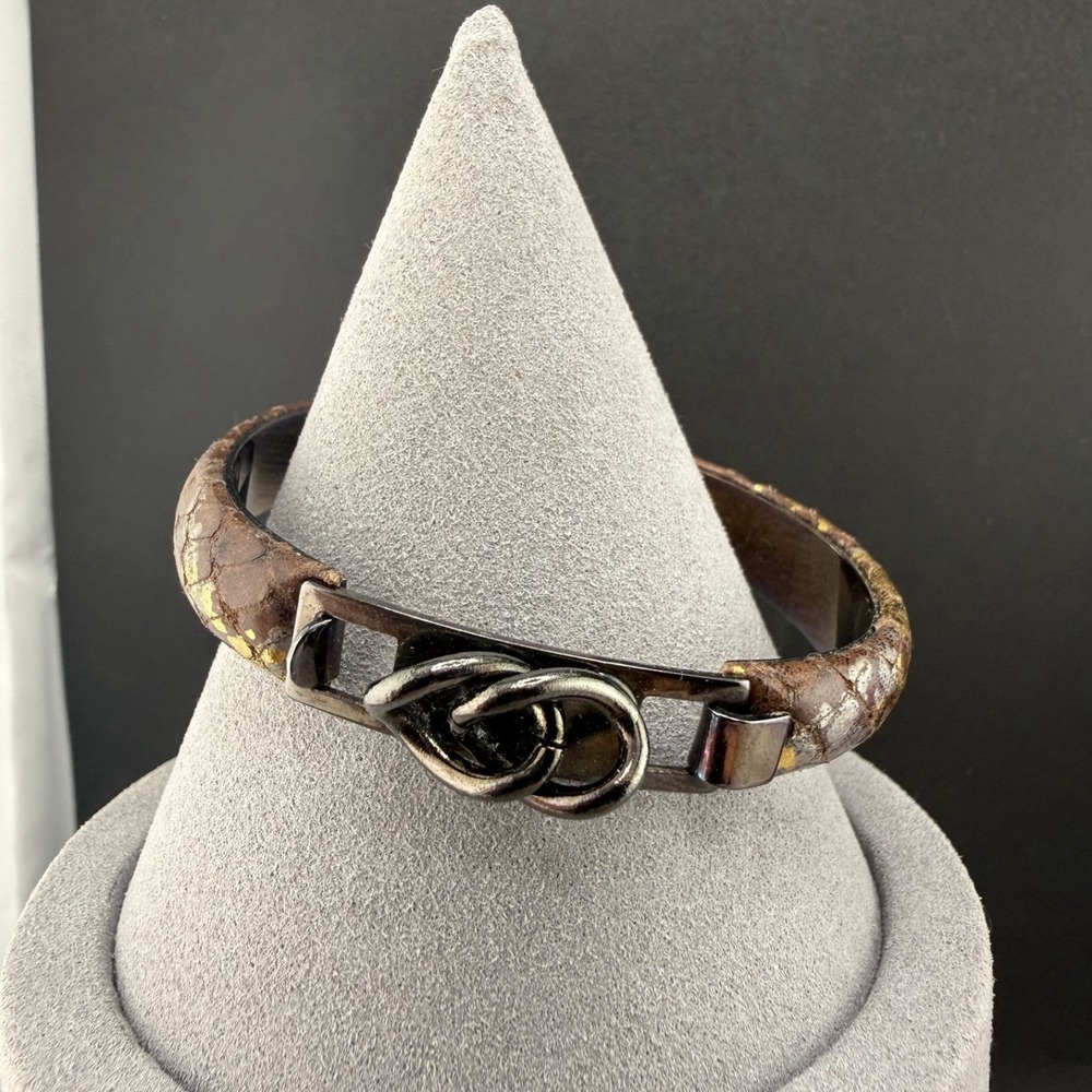 Vintage Peruzzi Bracelet‎ Bangle Distressed Leather Size 6.5"